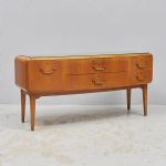 627548 Sideboard